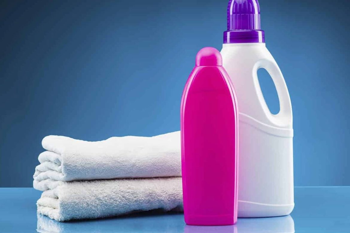 Suitable detergent for silk clothes